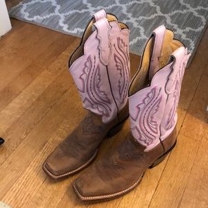 Justin Cowboy Boots with Light Pink Shaft